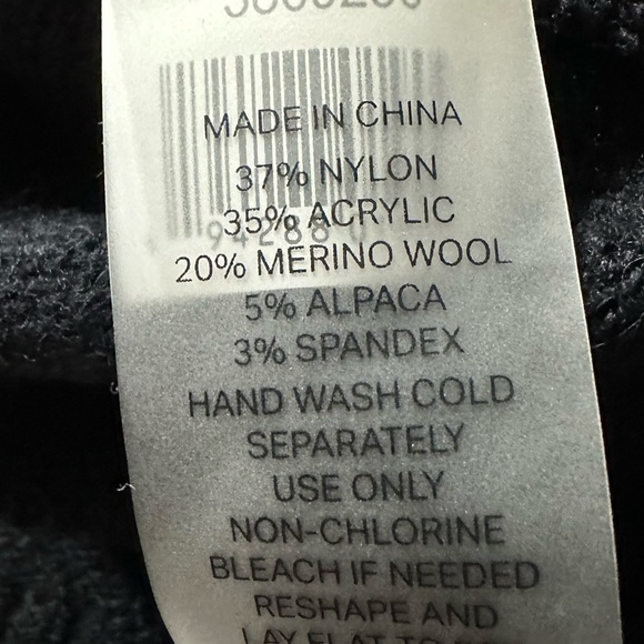 NWT Court & Rowe Women’s Button Down Cardigan Sweater Black and Blue Size Small - Picture 8 of 8